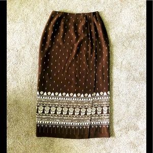 Chaus Maxi Wrap skirt size 6 excellent floral